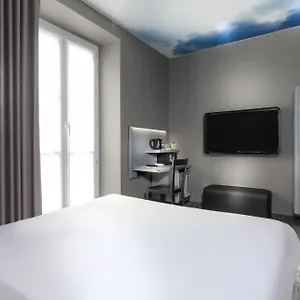 Libertel Montmartre Opera Otel
