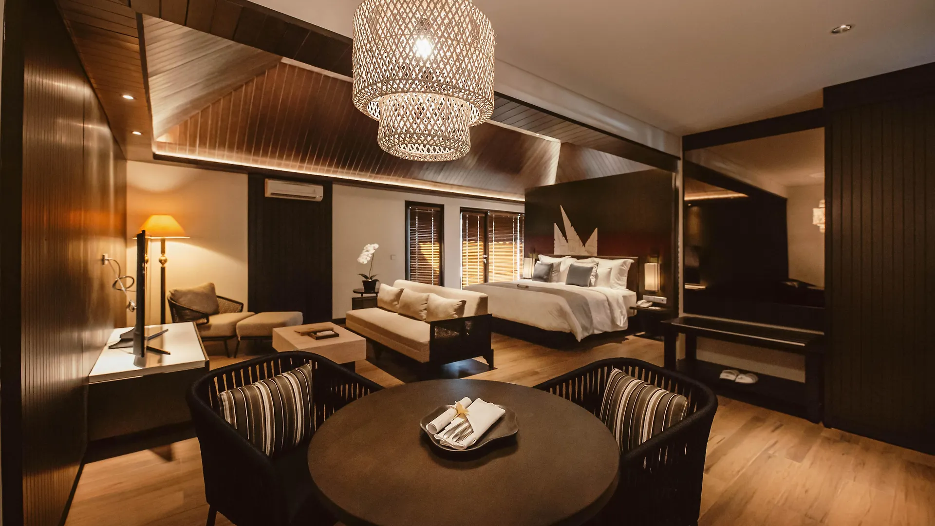 The Vira Bali Boutique Hotel & Suite Kuta Lombok