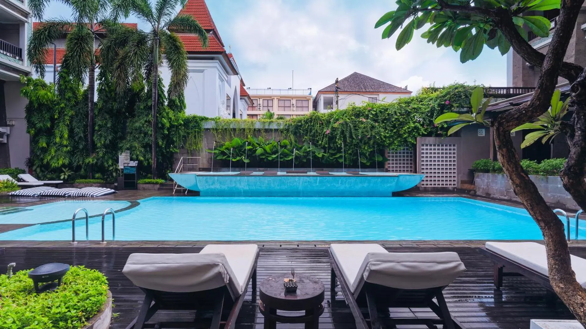 The Vira Bali Boutique Hotel & Suite Kuta Lombok