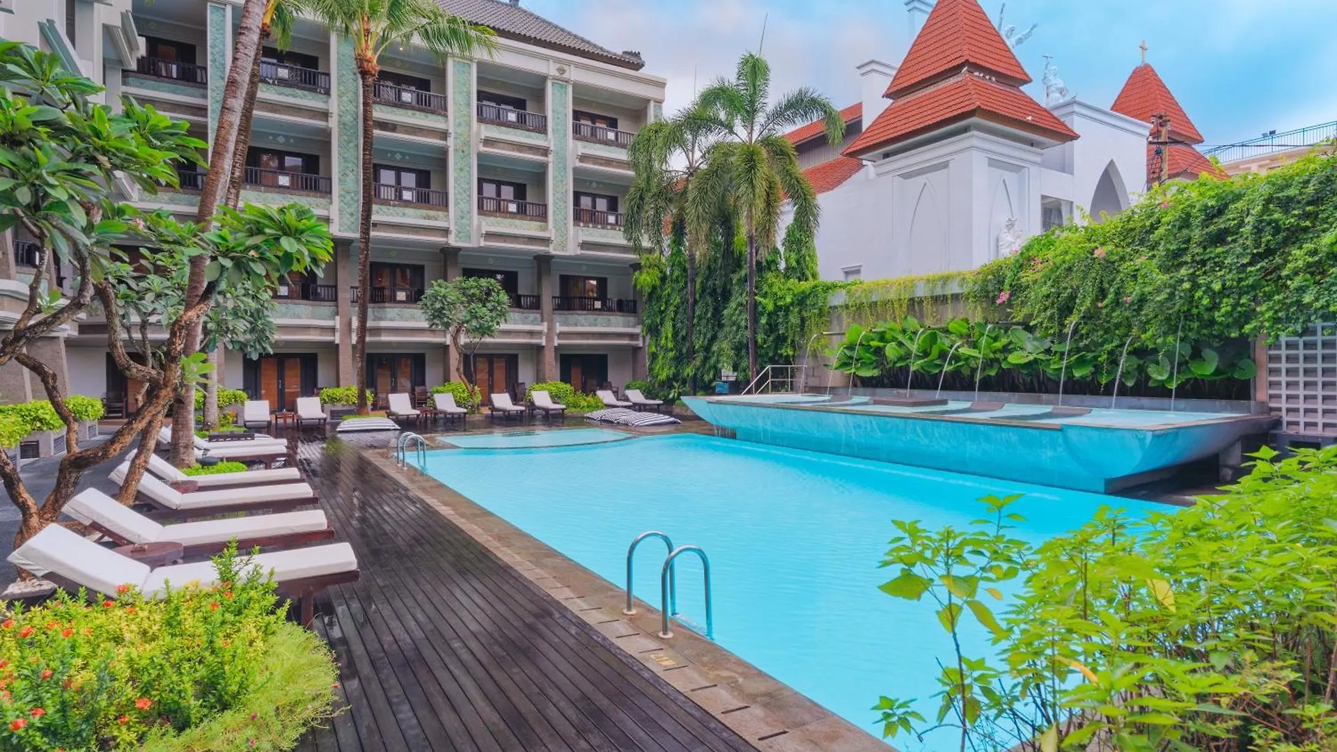 The Vira Bali Boutique Hotel & Suite Kuta Lombok