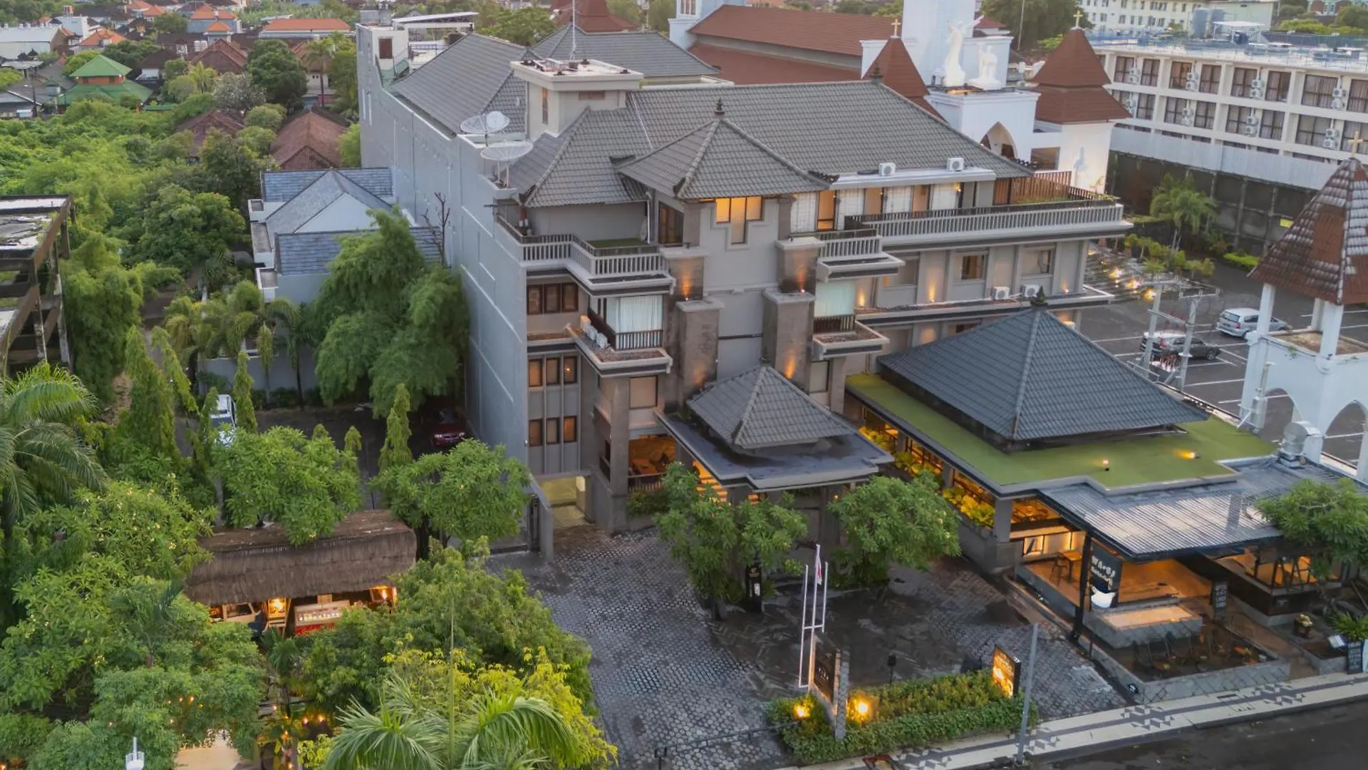 The Vira Bali Boutique Hotel & Suite Kuta Lombok